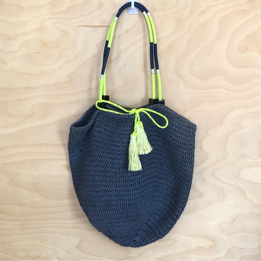 J Crew Straw Navy Tote Bag with Neon Yellow Tassels and Handles Sz Large.